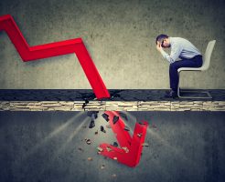 損害賠償で破産！業務上過失による廃業の怖い事例を公開！